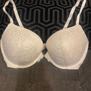Victoria secret size 38 D